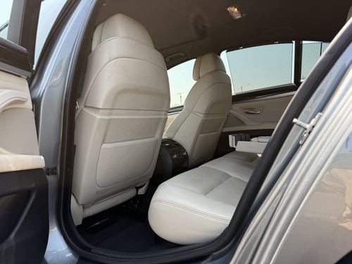 2012 BMW 550i — photo 36
