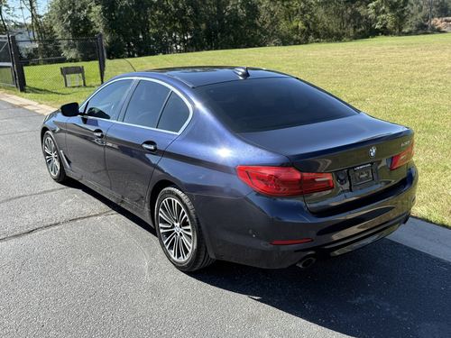 2017 BMW 530 530i — photo 10