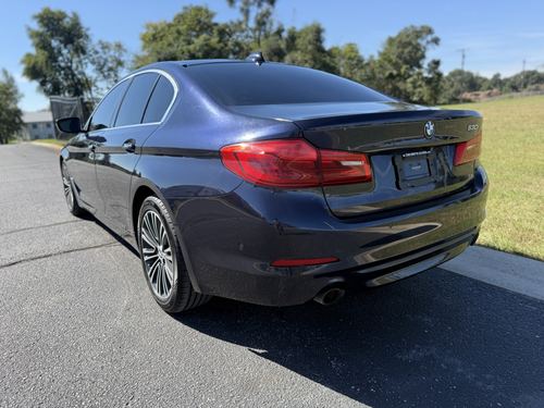 2017 BMW 530 530i — photo 14