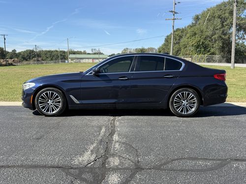 2017 BMW 530 530i — photo 15