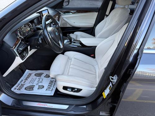 2017 BMW 530i — photo 18