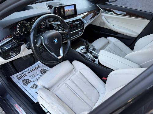 2017 BMW 530i — photo 19