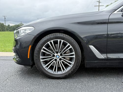 2019 BMW 530 5-Series — photo 8