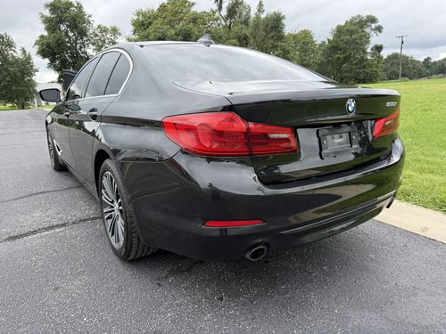 2019 BMW 530 5-Series — photo 14