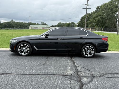 2019 BMW 530 5-Series — photo 15