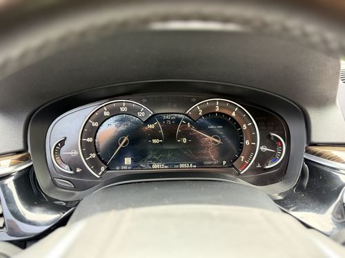 2019 BMW 530 5-Series — photo 20
