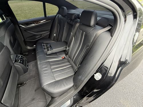 2019 BMW 530 5-Series — photo 37