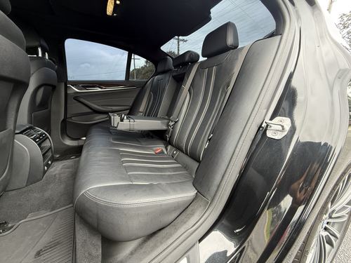 2019 BMW 530 5-Series — photo 38