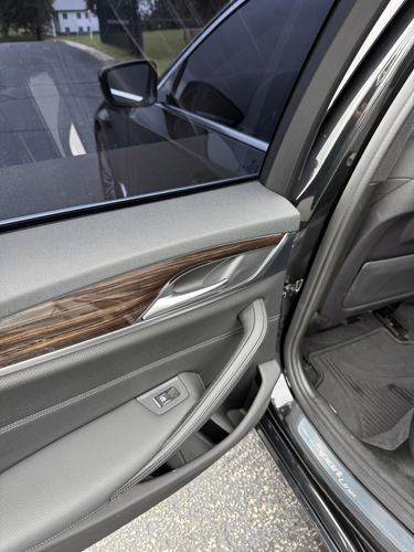 2019 BMW 530 5-Series — photo 40