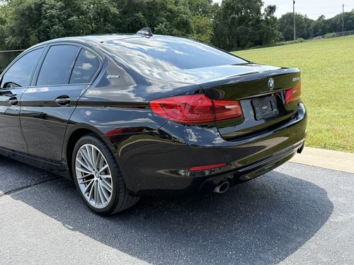 2018 BMW 530E — photo 11