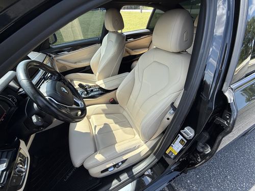 2018 BMW 530E — photo 26