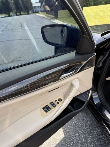 2018 BMW 530E — photo 29