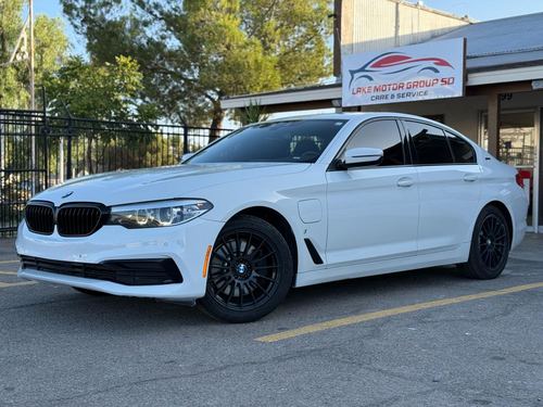 2019 BMW 530E — photo 1