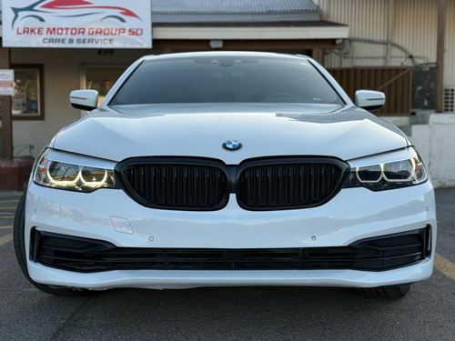 2019 BMW 530E — photo 15