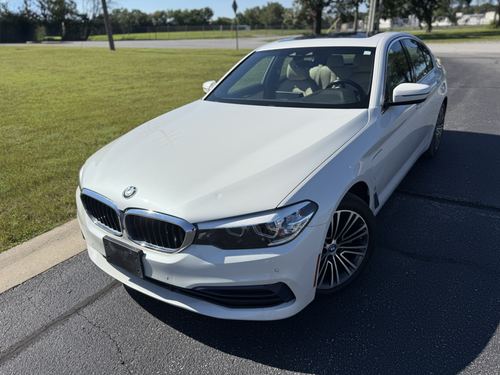 2019 BMW 530E — photo 19