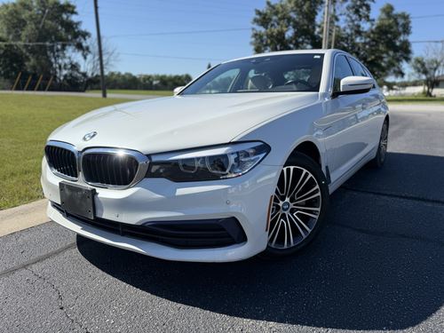 2019 BMW 530E — photo 20
