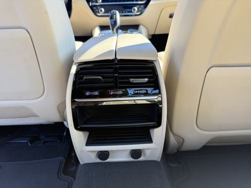 2019 BMW 530E — photo 36