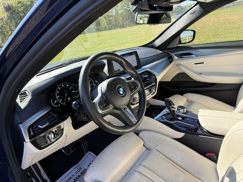 2018 BMW M550 — photo 15