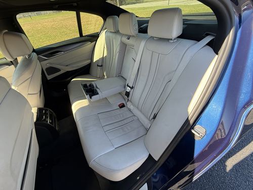 2018 BMW M550 — photo 26