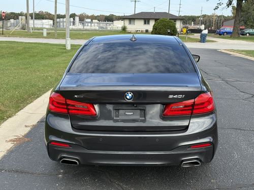 2018 BMW 540 — photo 9