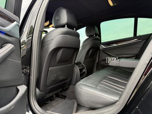 2020 BMW 530 5-Series — photo 36