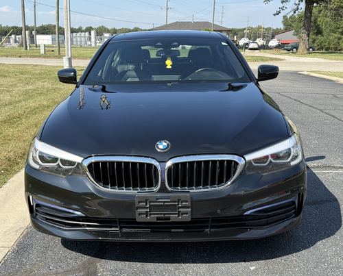 2020 BMW 530 — photo 6