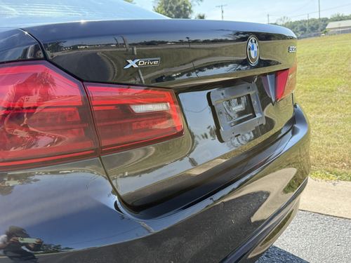 2020 BMW 530 — photo 10