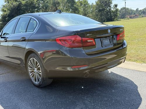 2020 BMW 530 — photo 12