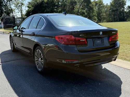 2020 BMW 530 — photo 13