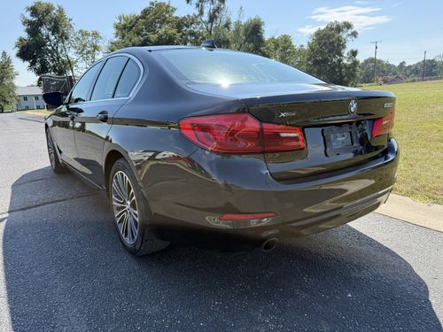 2020 BMW 530 — photo 15