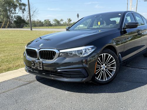 2020 BMW 530 — photo 18