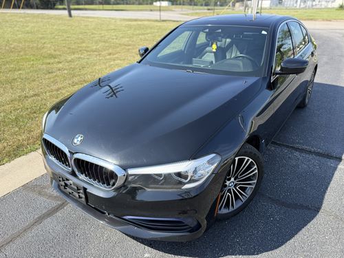 2020 BMW 530 — photo 19