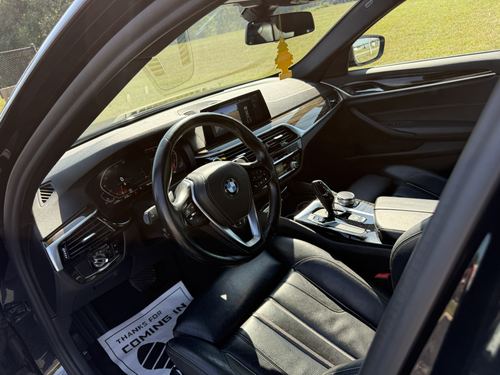 2020 BMW 530 — photo 28