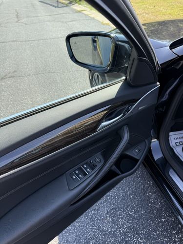 2020 BMW 530 — photo 32