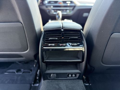 2020 BMW 530 — photo 36