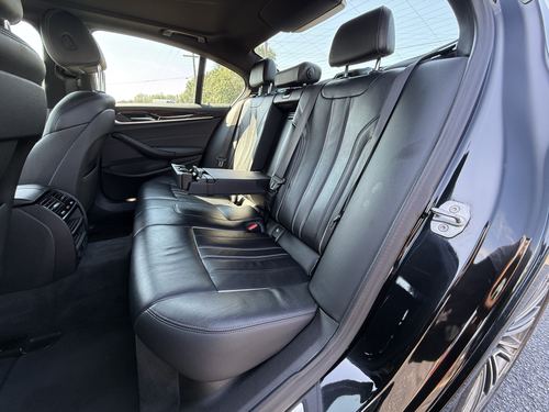 2020 BMW 530 — photo 40