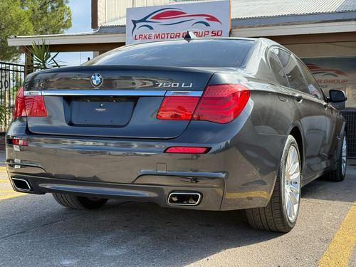2012 BMW 750 — photo 10