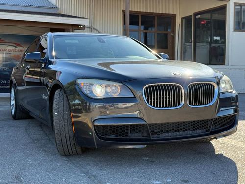 2012 BMW 750 — photo 14