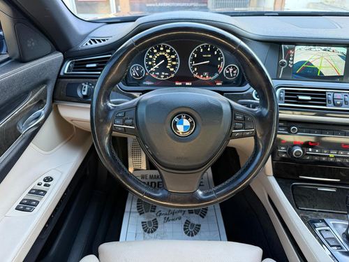 2012 BMW 750 — photo 21