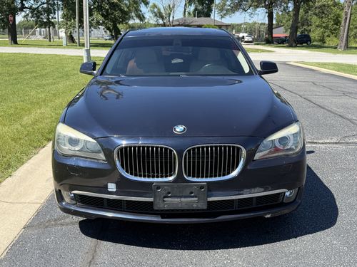 2012 BMW 750 — photo 5