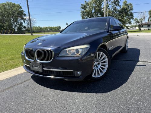 2012 BMW 750 — photo 18