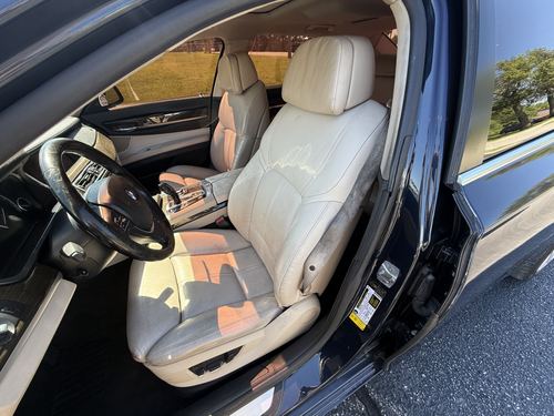 2012 BMW 750 — photo 26