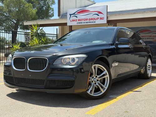 2012 BMW 750 — photo 6