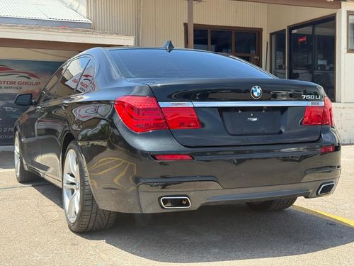 2012 BMW 750 — photo 9