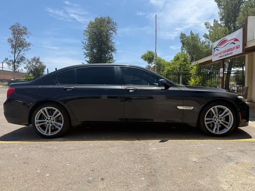 2012 BMW 750 — photo 13