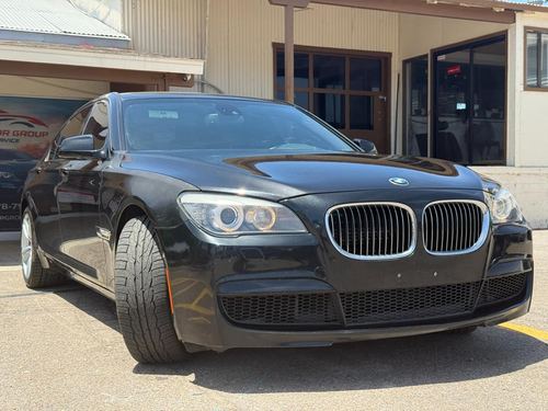 2012 BMW 750 — photo 15