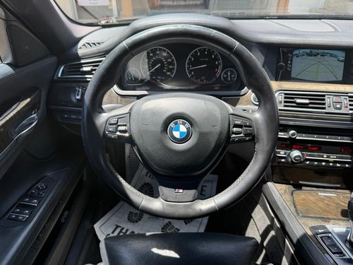 2012 BMW 750 — photo 22