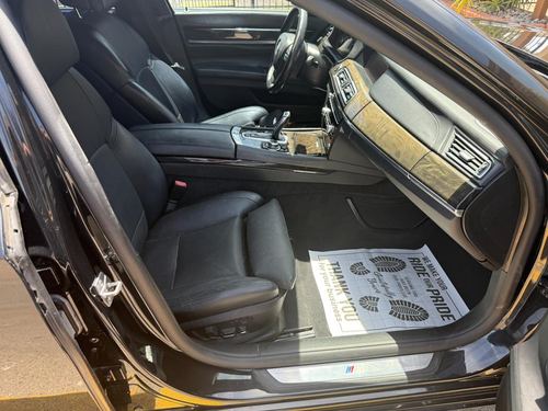 2012 BMW 750 — photo 25