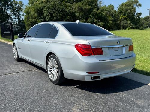 2012 BMW 750Li — photo 10