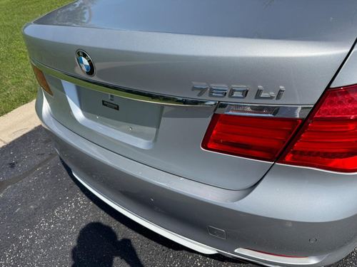 2012 BMW 750Li — photo 13
